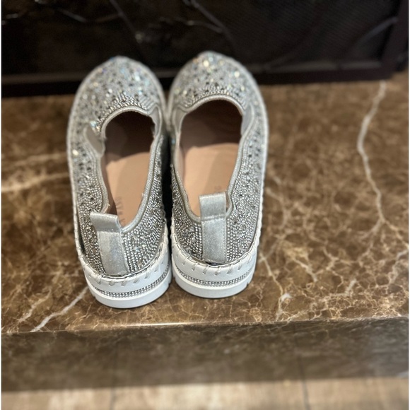 Azalea Wang Brittney Slip on - Picture 3 of 4